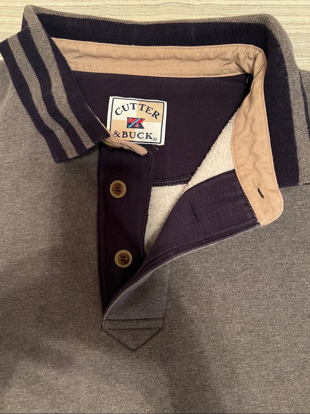 Cutter & Buck SweatShirt - Picture 3 of 11